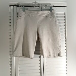 IZOD Tab Golf shorts, size- 8